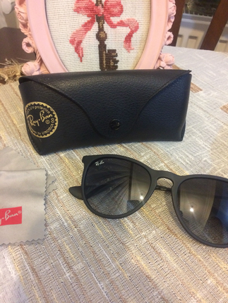 Ray Ban Ray-Ban Erika Model Güneş Gözlüğü