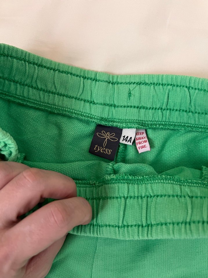 Yeşil Mini Rahat Kesim Şort - Görsel 2