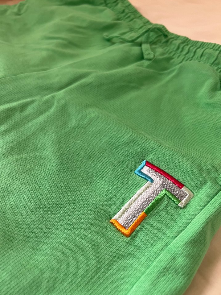 Yeşil Mini Rahat Kesim Şort - Görsel 3