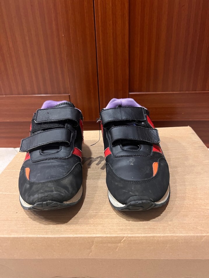 Erkek Çocuk Siyah Çok Renkli Spor Ayakkabı - Görsel 2