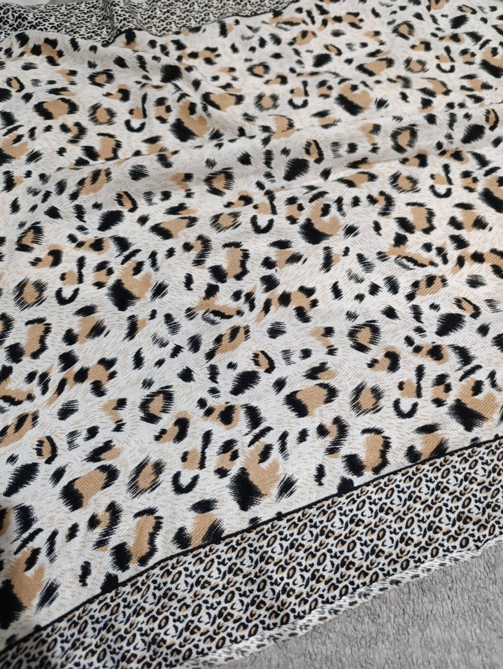 kadın fular - Görsel 2