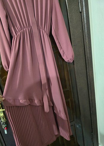 Piliseli Uzun Kollu Pembe Uzun Elbise - Görsel 2