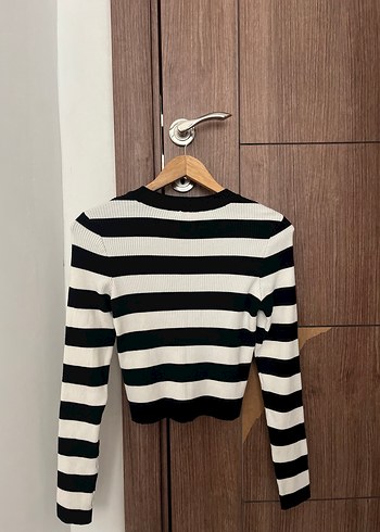 Uzun Kollu Siyah Beyaz Çizgili Triko Kazak - Görsel 4