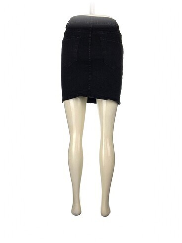 36 Beden Bershka Mini Etek %70 İndirimli.