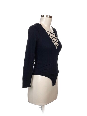 H&M H&M Bluz %70 İndirimli.
