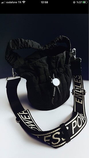 Yazılı naylon bucket çanta zara