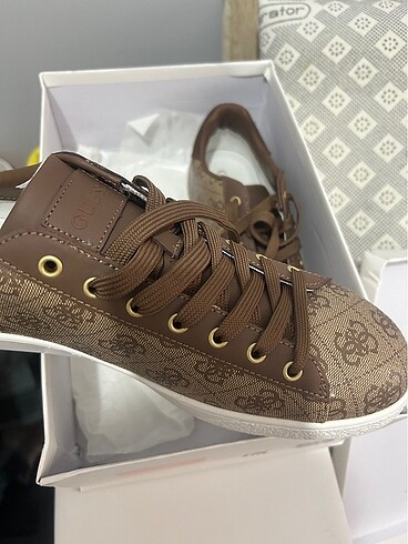 Guess Guess spor ayakkabı