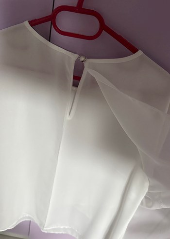 Zincir Detaylı Beyaz Kadın Bluz - Görsel 7