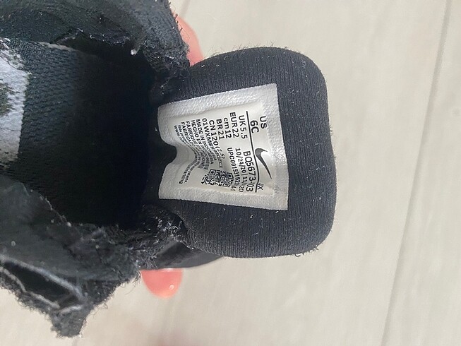 22 Beden siyah Renk Nike bebek ayakkabı