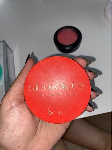 Diğer Bronzer aydınlatıcı