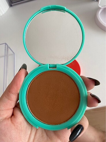  Beden Bronzer