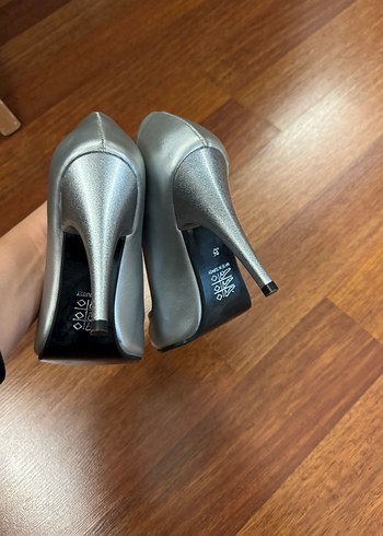 Gri Stiletto Kadın Topuklu Ayakkabı - Görsel 5