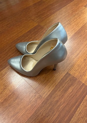 Gri Stiletto Kadın Topuklu Ayakkabı - Görsel 3