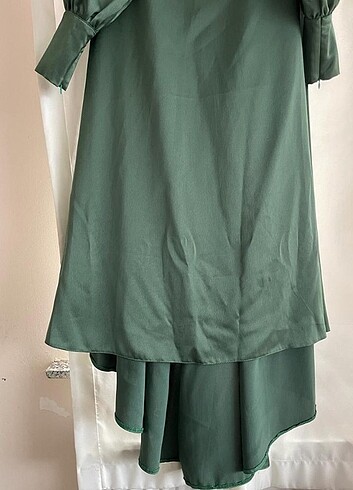 m Beden yeşil Renk Melike Tatar marka elbise
