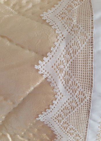 Parlak uçuk sarı renginde yün yorgan - Görsel 8