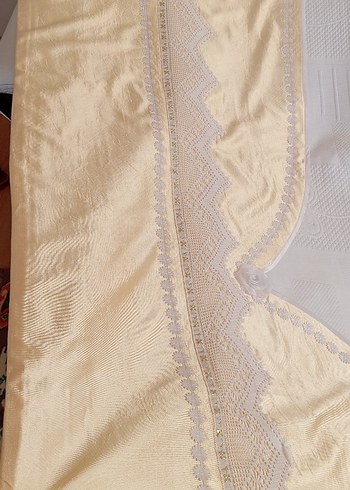 Parlak uçuk sarı renginde yün yorgan - Görsel 12