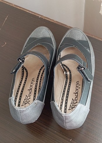 Kadın Gri Dolgu Topuklu Kemerli Ayakkabı - Görsel 3