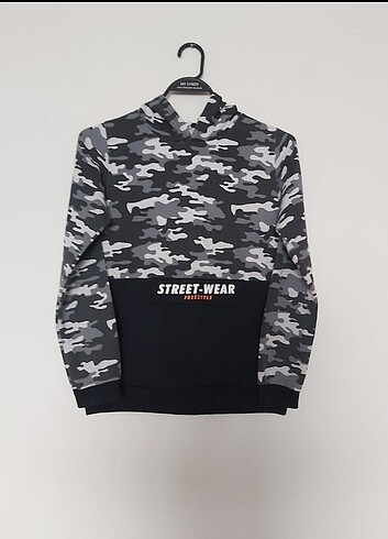 LC Waikiki 10 Yaş Sweatshirt