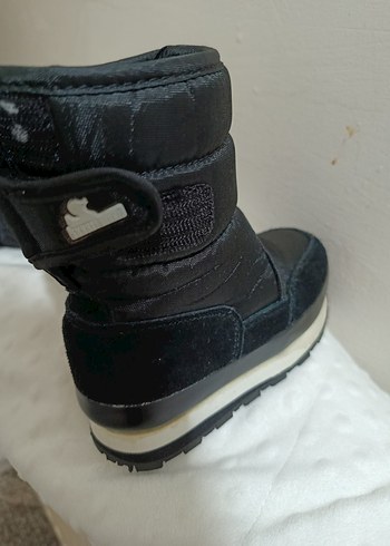 Siyah Kürklü  Çocuk Bot - Görsel 2