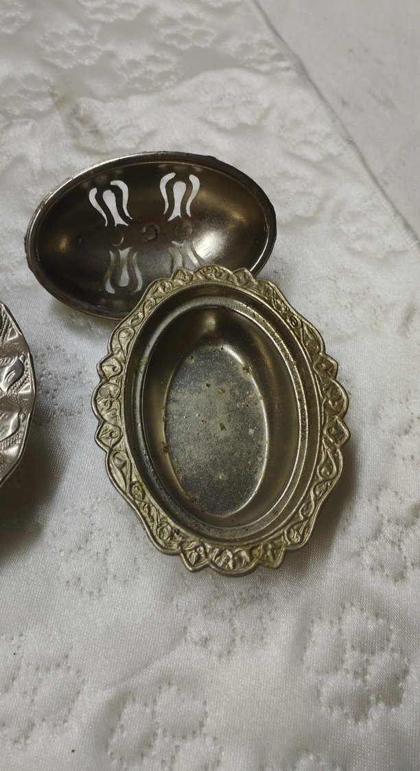 3 adet farklı desenlerde lokumluk - Görsel 3