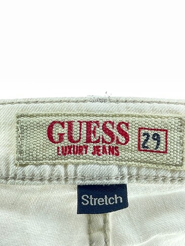 29 Beden beyaz Renk Guess Jean / Kot %70 İndirimli.