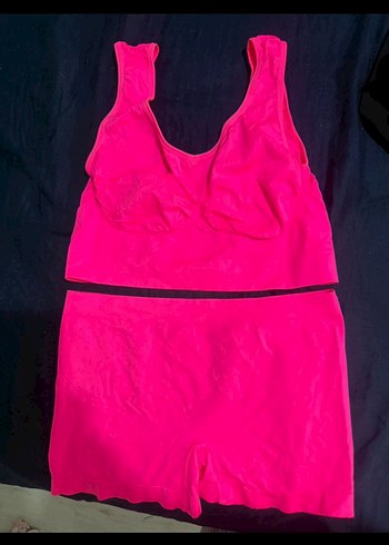 Pembe Mini Atletik Büstiyer ve Şort Takımı