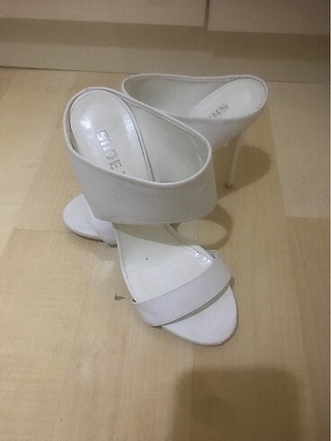 Diğer Terlik (shoe tek)
