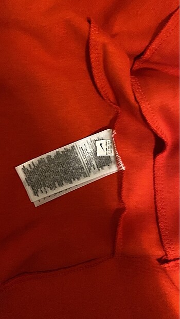 xl Beden Nike tech kırmızı sıfır etiketli