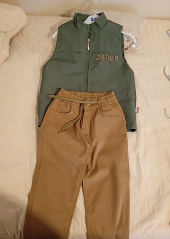 Erkek Çocuk Fermuarlı Kolsuz Yelek ve beli lastikli pantolon - Görsel 3