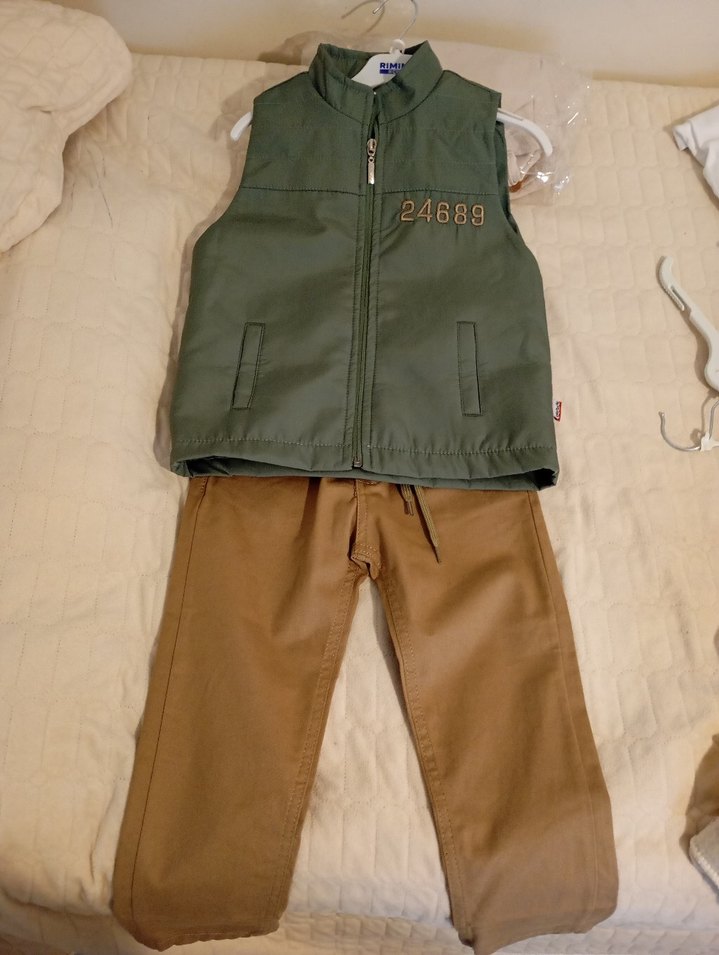 Erkek Çocuk Fermuarlı Kolsuz Yelek ve beli lastikli pantolon - Görsel 2