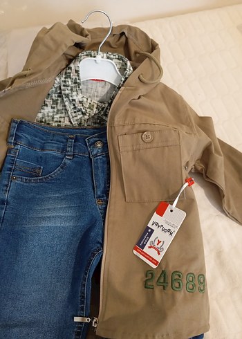 Erkek Çocuk Kahverengi Fermuarlı Ceket Gömlek ve Kot Pantolon - Görsel 2