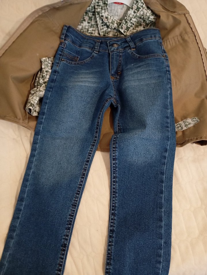 Erkek Çocuk Kahverengi Fermuarlı Ceket Gömlek ve Kot Pantolon - Görsel 3