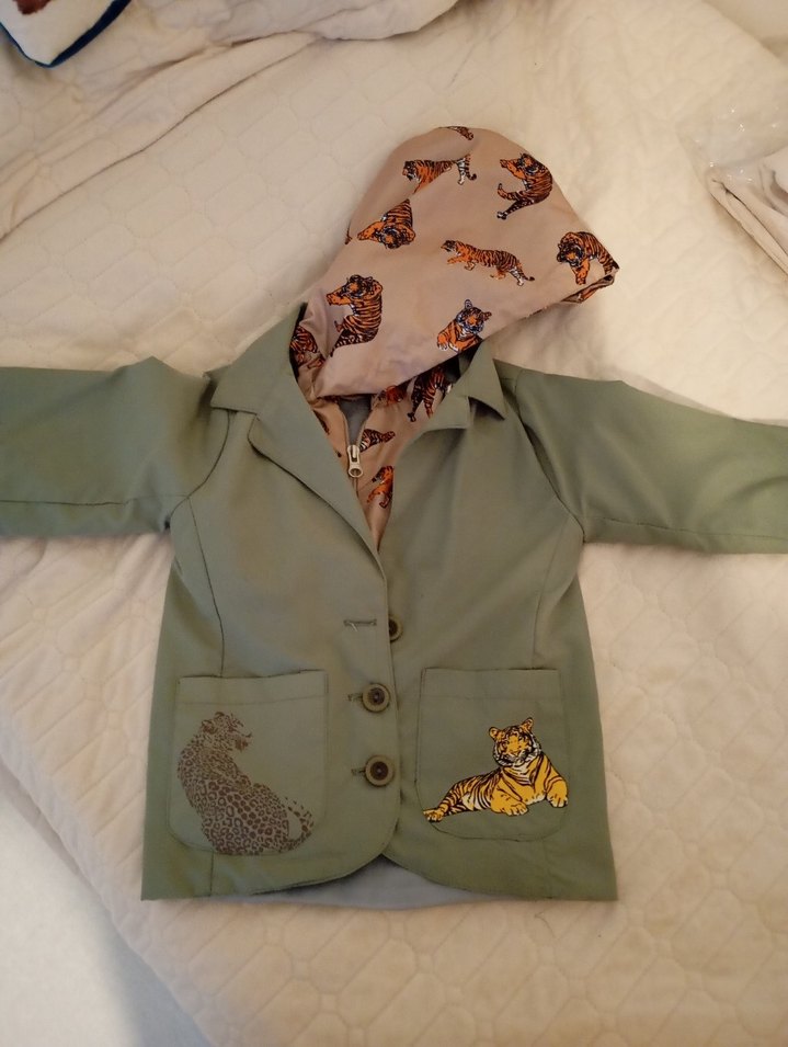 Erkek Çocuk Gri Düğmeli Yağmurluk - Görsel 2