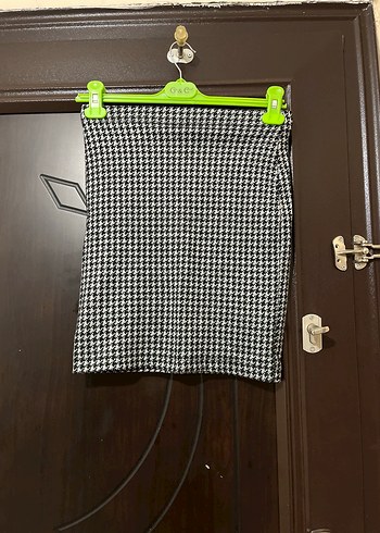 Gri Ekose Desenli Mini Pilili Etek