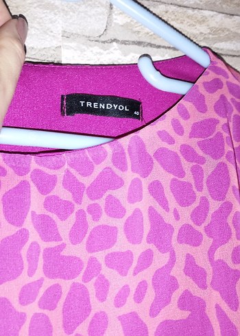 Mor Leopar Desenli Uzun Drapeli Elbise - Görsel 3