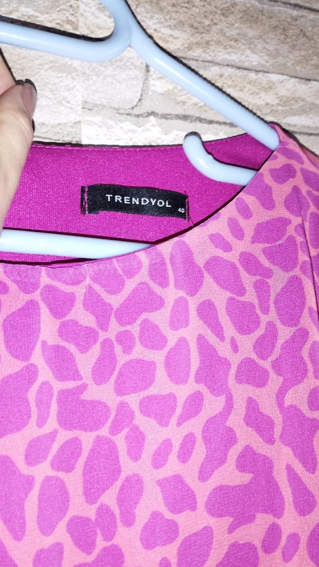 Mor Leopar Desenli Uzun Drapeli Elbise - Görsel 3