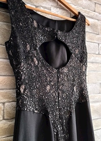 Siyah İşlemeli Uzun Klasik Gotik Abiye Elbise - Görsel 2