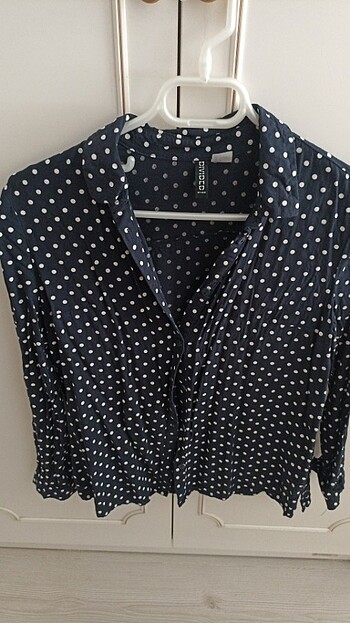 H&M Puantiyeli gömlek 