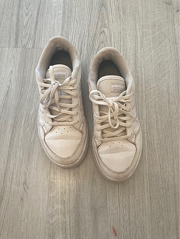 Adidas ayakkabı