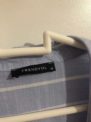 36 Beden mavi Renk TRENDYOLMİLLA OVERSİZE ÇİZGİLİ GÖMLEK