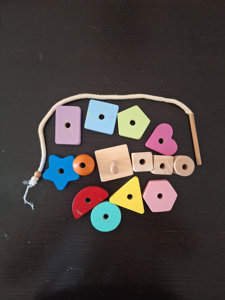 Renkli Ahşap Şekiller Eğitim Oyuncağı Moccotoys - Görsel 3