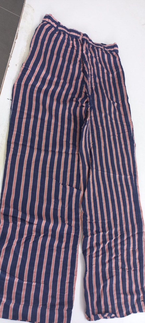 Çizgili Pilili Kadın Kumaş Pantolon - Görsel 5