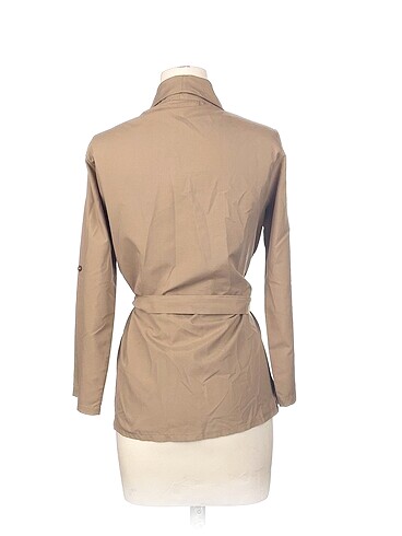 m Beden PreLoved Trenchcoat %70 İndirimli.