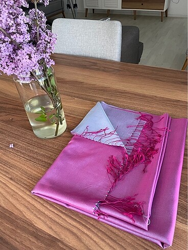 Armanda çift taraflı 0 ipek şal