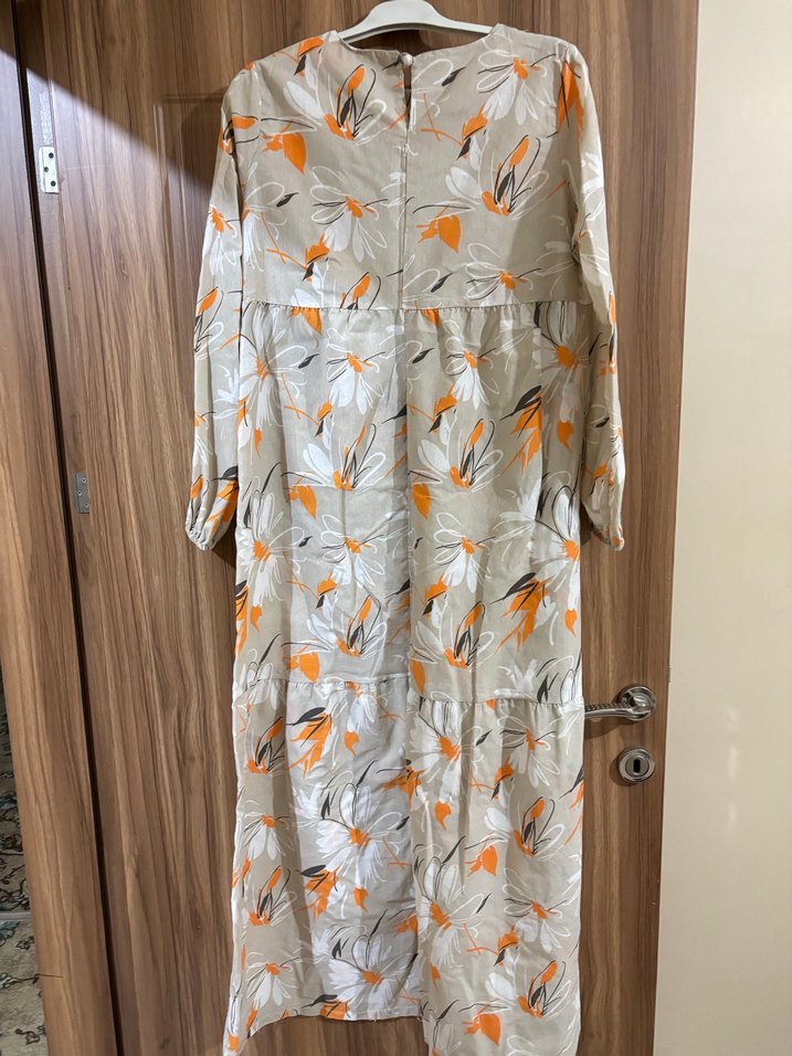 Bej Çiçekli Uzun Bohem Elbise - Görsel 4