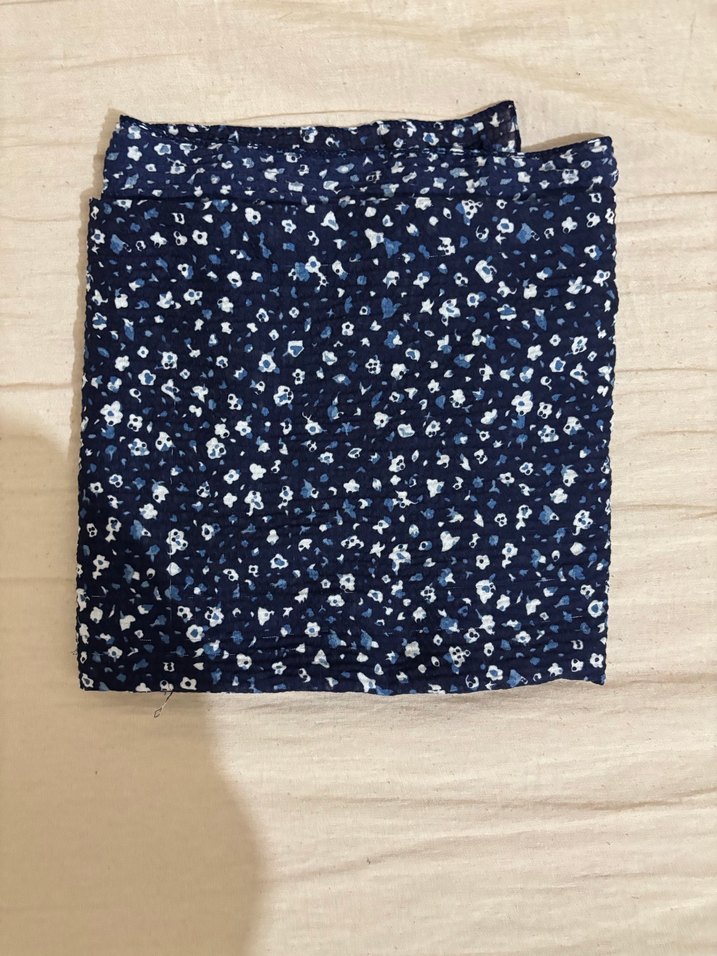 Çiçek Desenli Pileli Kadın tesettür eşarp - Görsel 4