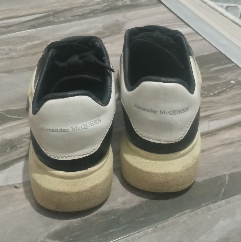 Siyah Platform Topuklu Minimalist Kadın Spor Ayakkabı - Görsel 3