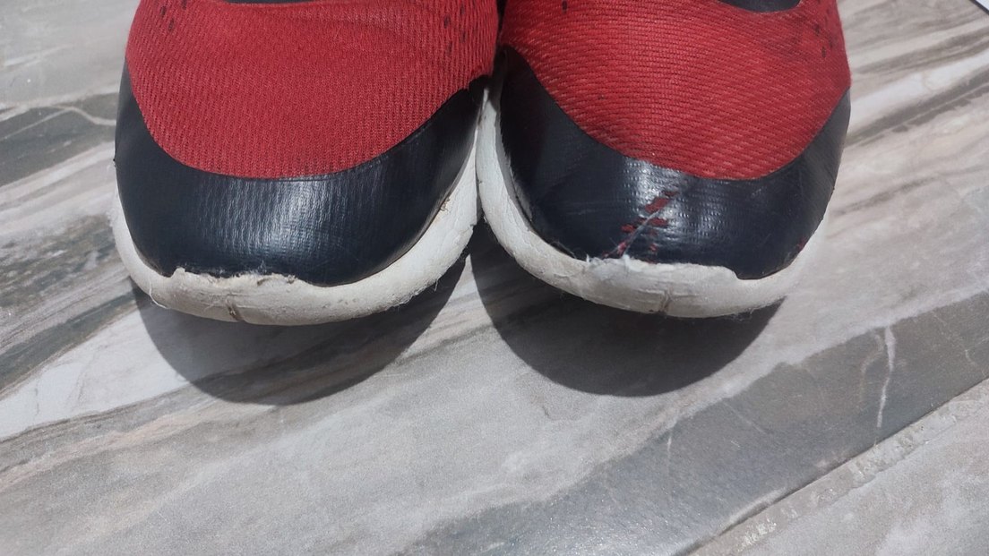 Kırmızı Siyah Bağcıklı Erkek Spor Ayakkabı - Görsel 4