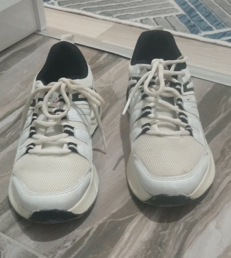 Beyaz Bağcıklı Stiletto Topuklu Spor Ayakkabı - Görsel 3