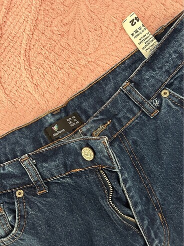 Diğer Yırtık jeans